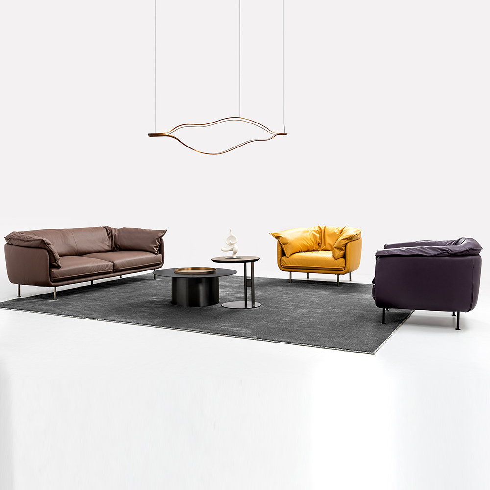 Contemporary Leather Sofa for Modern Living Spaces