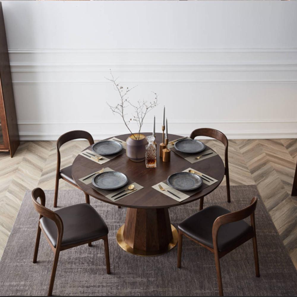 High-Quality Solid Wood Table and Chair Ensemble