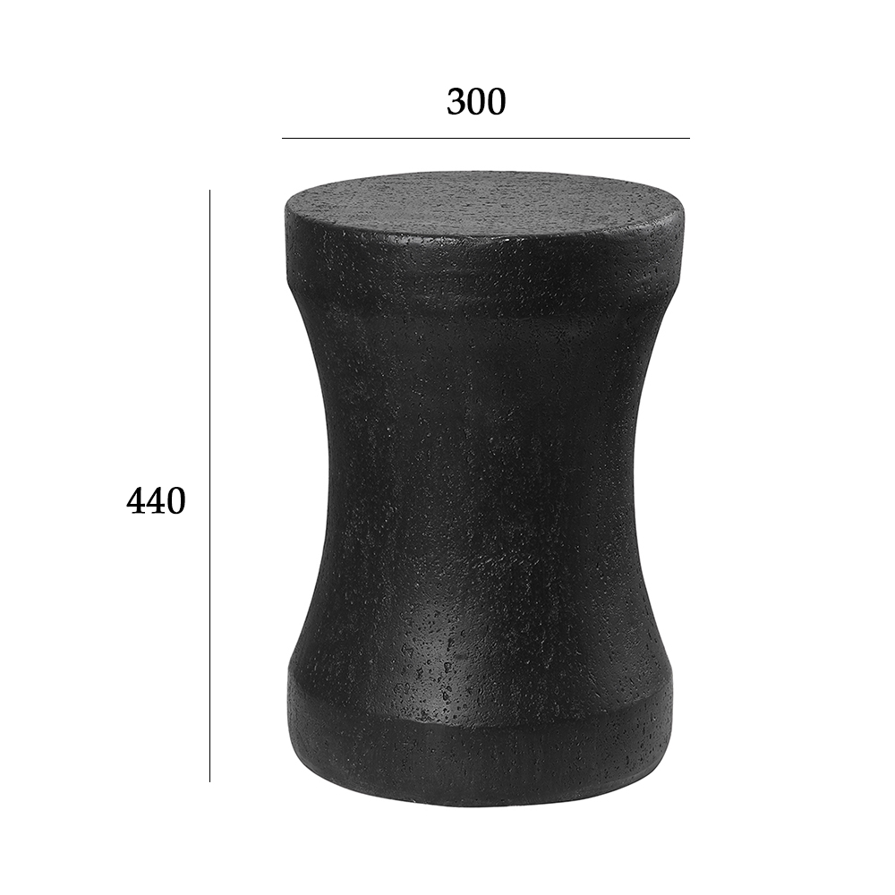 Simple and elegant round outdoor corner table
