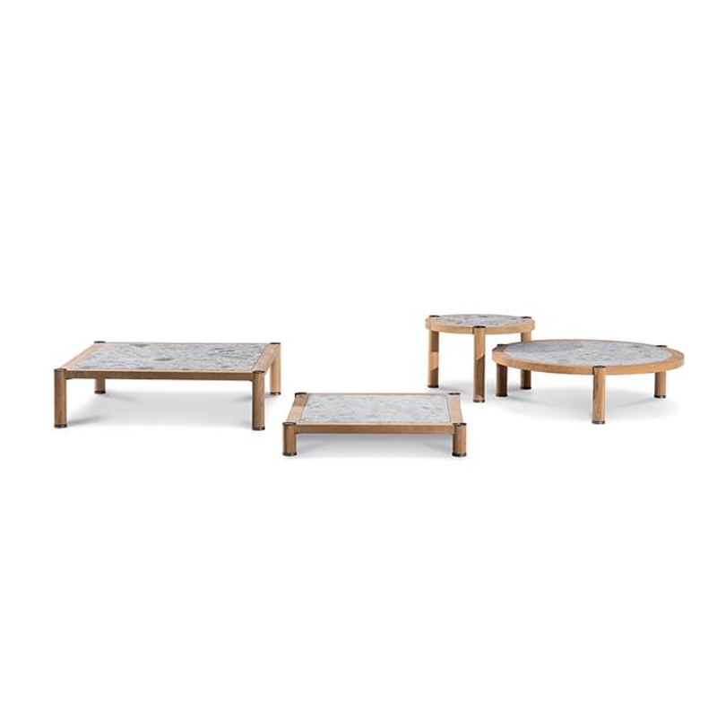 Waterproof Fabric Outdoor Sofa with Metal Legs and Wicker Design