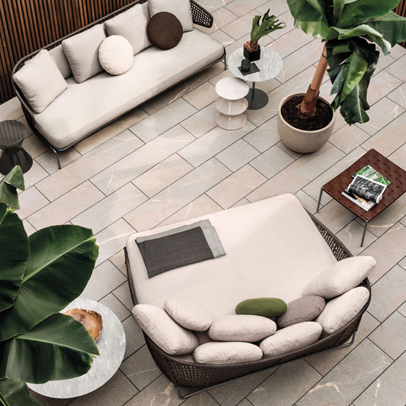 Waterproof Fabric Outdoor Sofa with Metal Legs