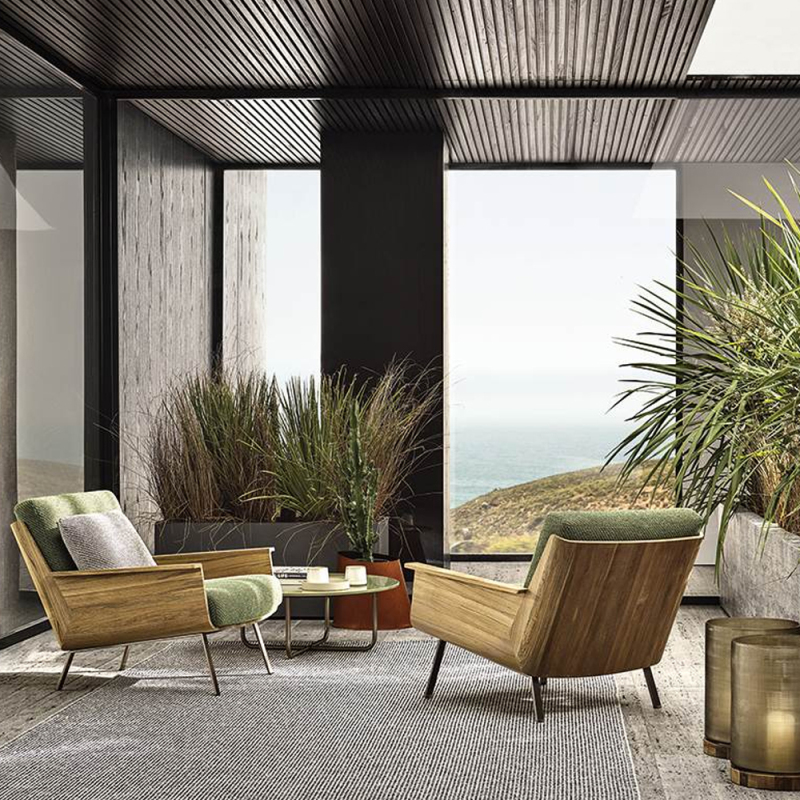 Elegant Outdoor Wooden Lounge Chair for Relaxation