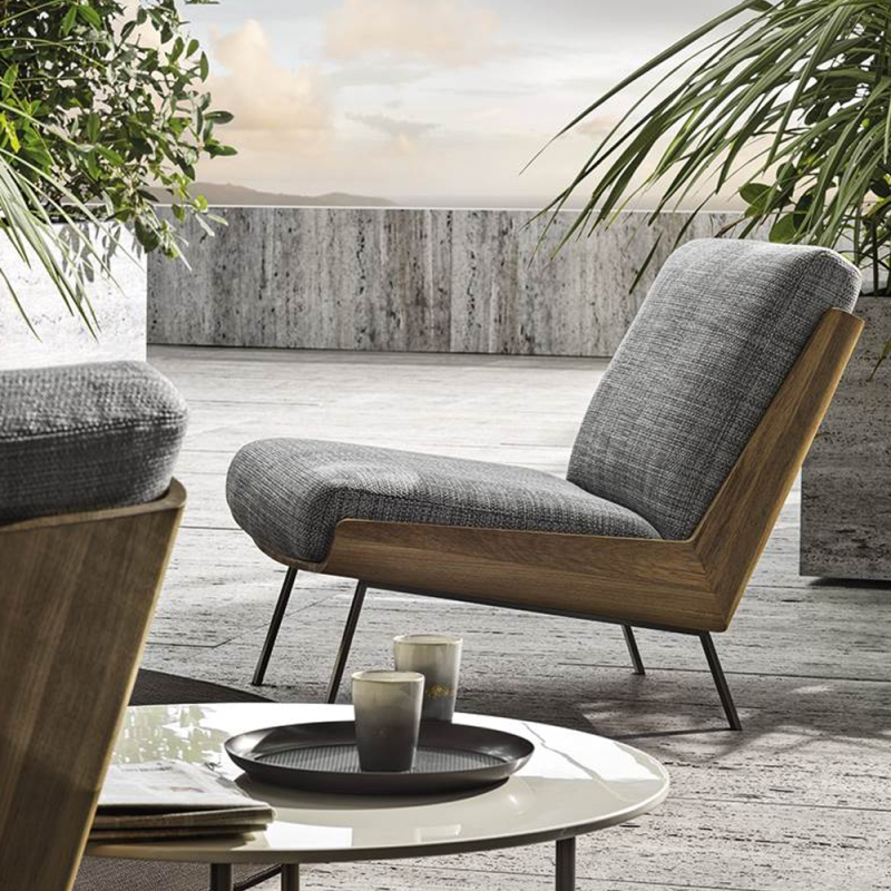 Elegant Outdoor Wooden Lounge Chair for Relaxation