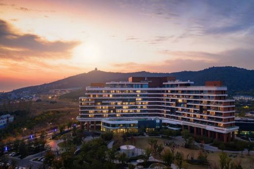 Suzhou Taihu Renaissance Hotel: A Testament to EKAR Furniture's Artistry