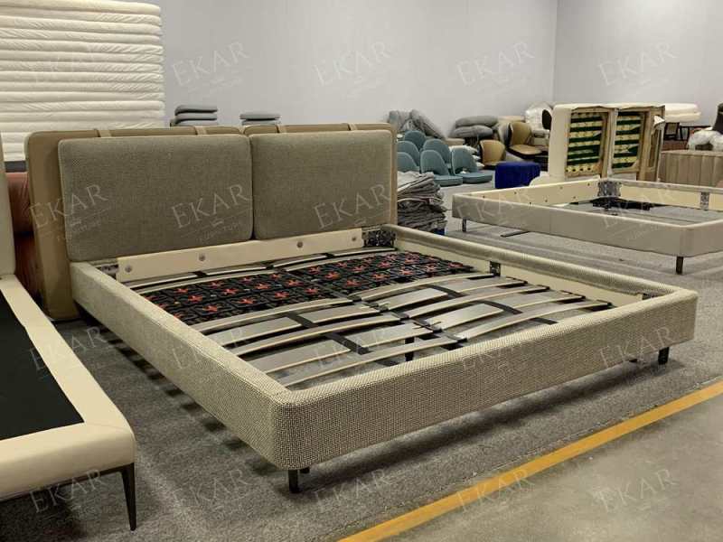 Solid Wood Frame Bedroom Bed