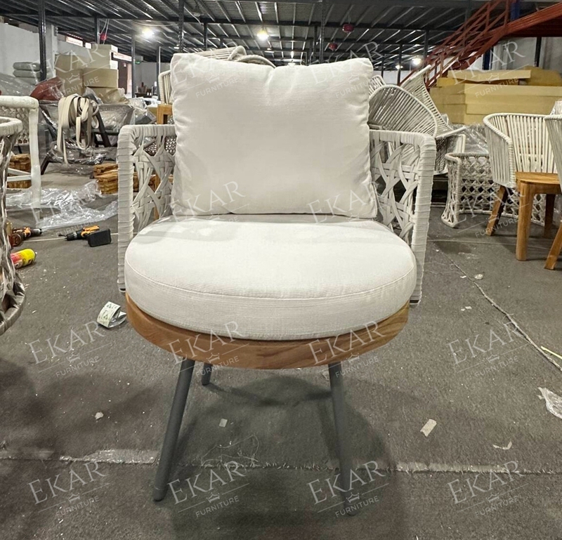 Modern woven craftsmanship outdoor dining chairs