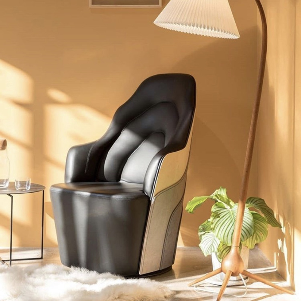 Sleek Walnut Grain Lounge Chair with Satin Finish