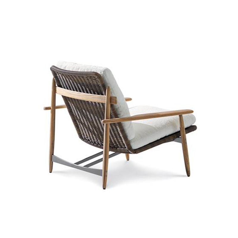 Stylish Wicker Design, Perfect for Modern Patios, Gardens, and Outdoor Relaxation