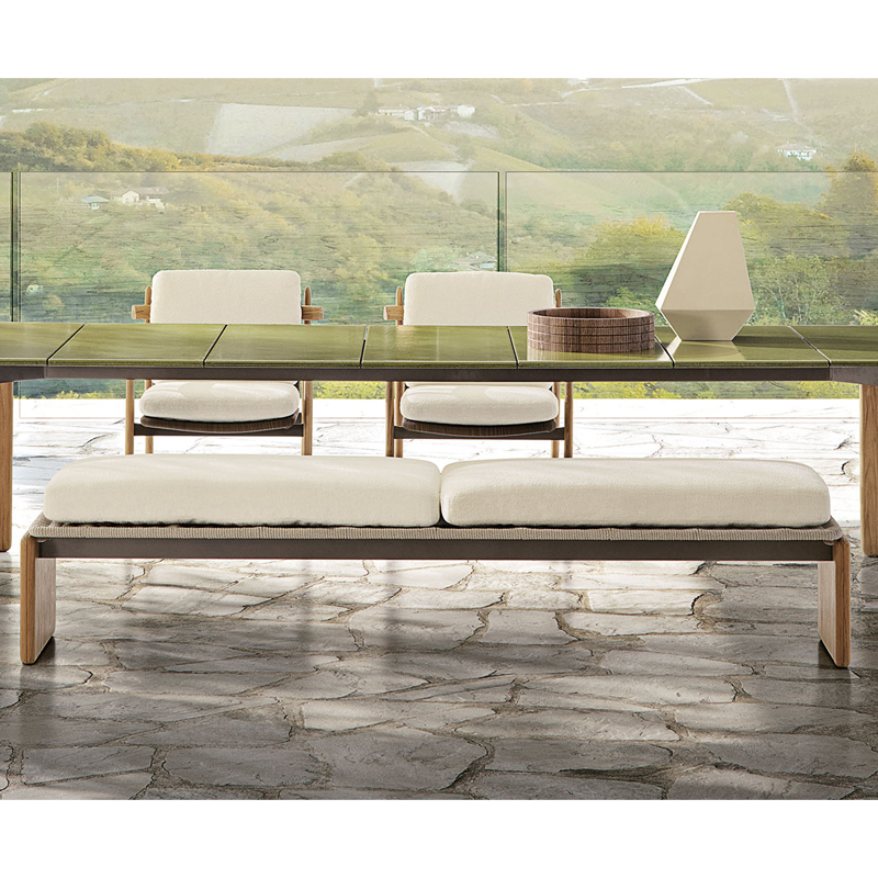 Modern outdoor wicker bench – for patios, gardens and balconies