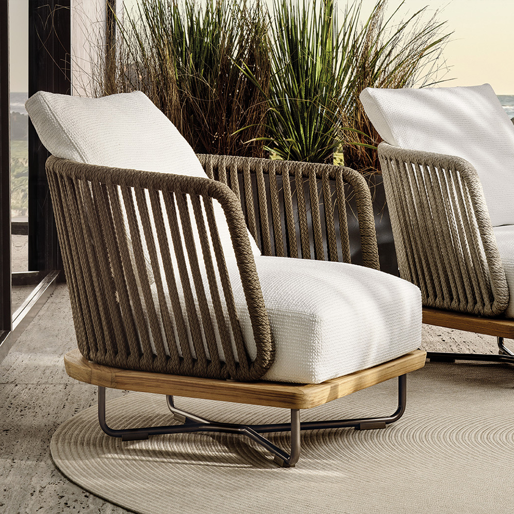 Modern outdoor waterproof wicker armchair – perfect for patios, gardens and balconies