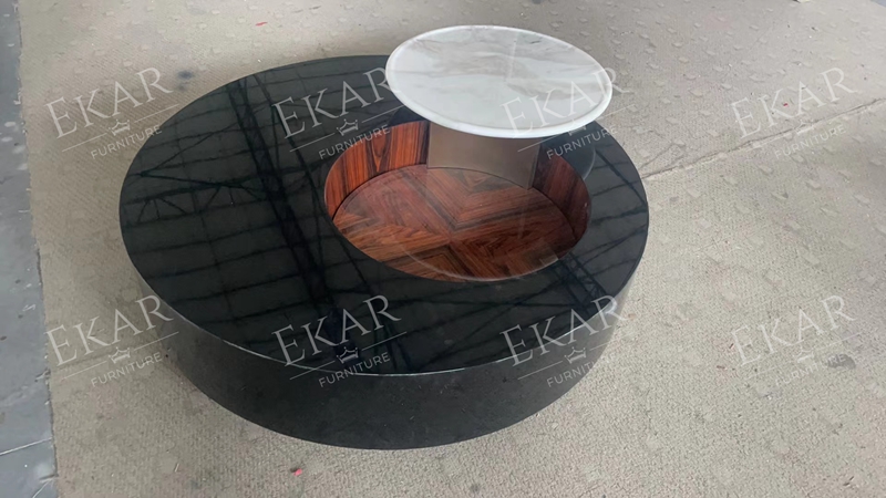 Elegant living room coffee table: decoration for a modern living room