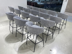 Modern Bar Stool – Sleek Design with Durable Metal and Natural Materials