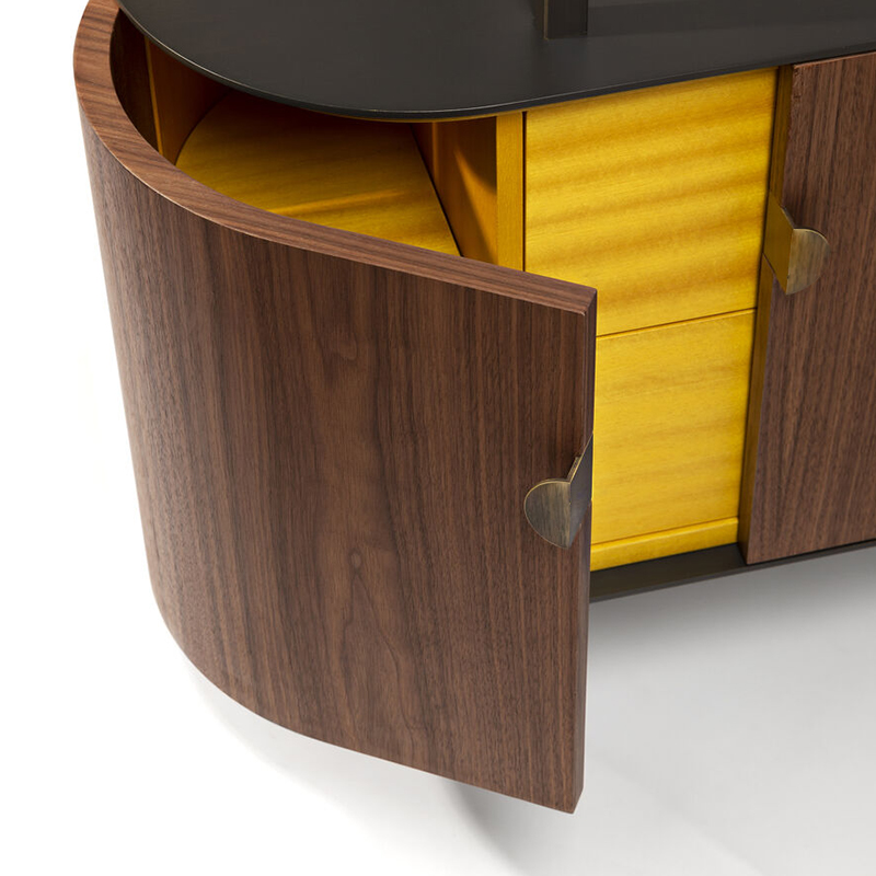 Modern Wooden Hallway Cabinet – Sleek Design with Ample Storage and Elegance