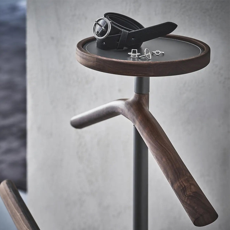 Modern Wooden Coat Rack – Sleek Design with Ample Hanging Space