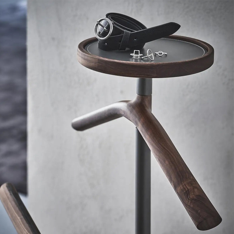 Modern Wooden Coat Rack – Sleek Design with Ample Hanging Space