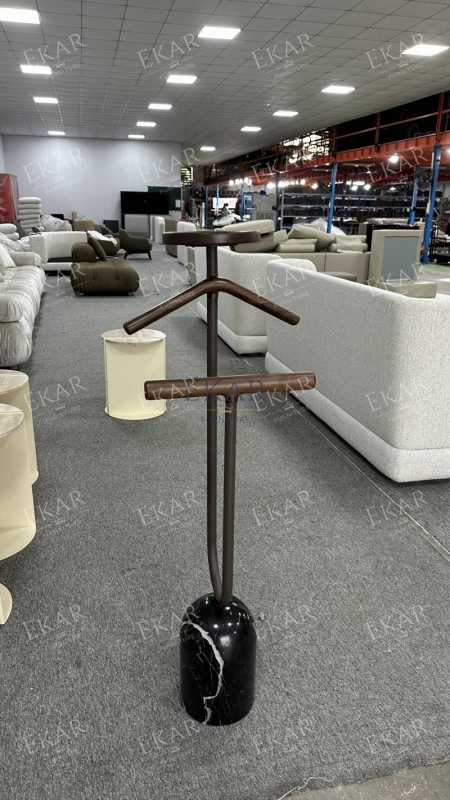 Modern Wooden Coat Rack – Sleek Design with Ample Hanging Space