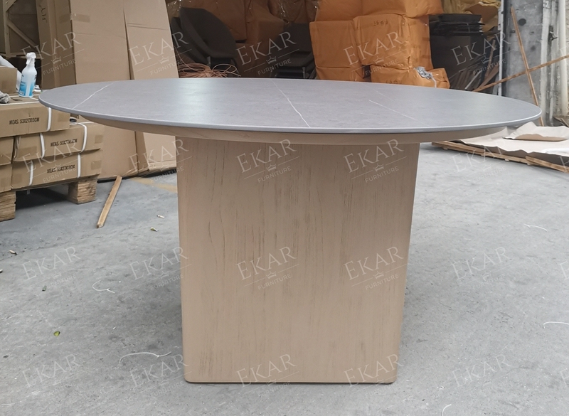Modern Outdoor Round Dining Table – Durable and Waterproof for Outdoor Spaces