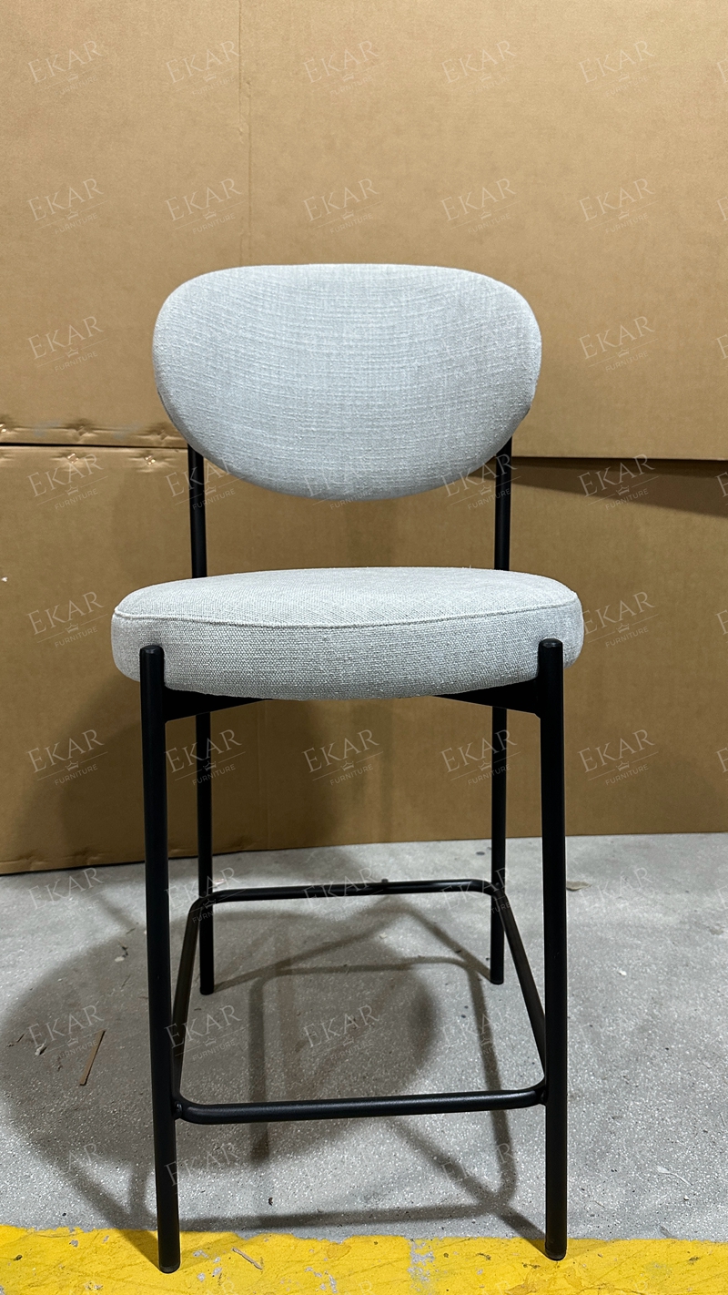 Modern Bar Stool with Metal Legs – Sleek Design for Contemporary Dining Spaces