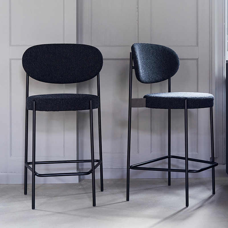 Modern Bar Stool with Metal Legs – Sleek Design for Contemporary Dining Spaces