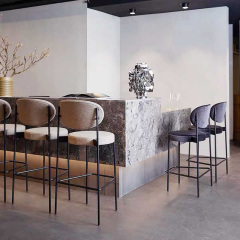 Modern Bar Stool with Metal Legs – Sleek Design for Contemporary Dining Spaces