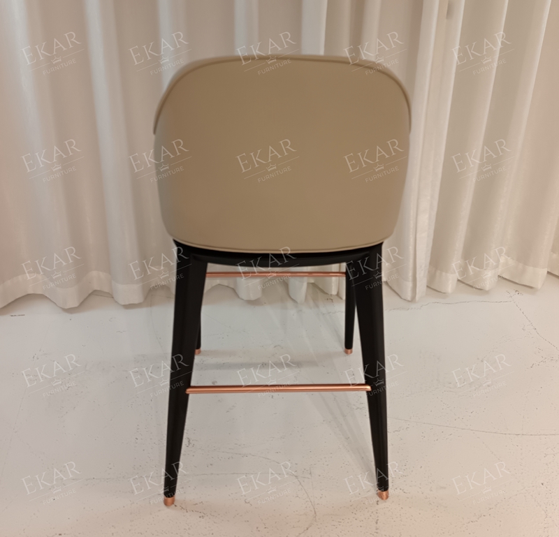 Modern Metal Leg Bar Chair with Cushioned Seat – Functional and Stylish Dining Seating