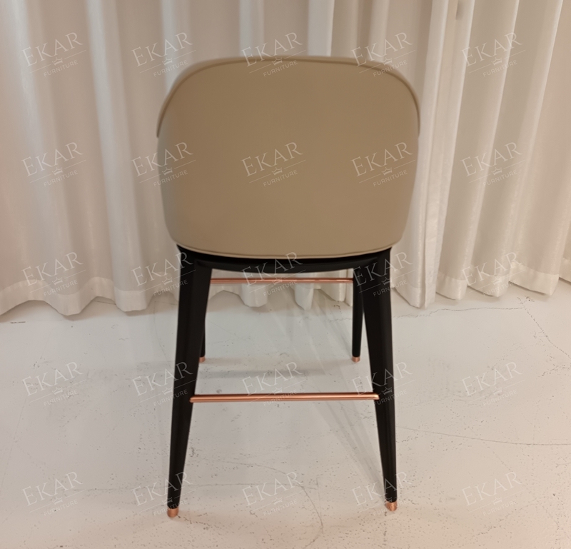 Modern Metal Leg Bar Chair with Cushioned Seat – Functional and Stylish Dining Seating
