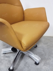 Modern Office Chair with Adjustable Height and Swivel Wheels for Enhanced Comfort and Mobility