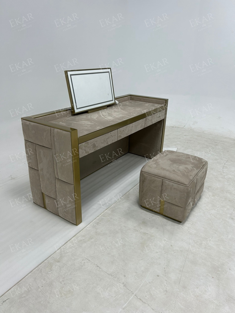 Victorian marble dressing table – Ekar Furniture designed for bedroom