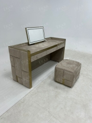 Victorian marble dressing table – Ekar Furniture designed for bedroom