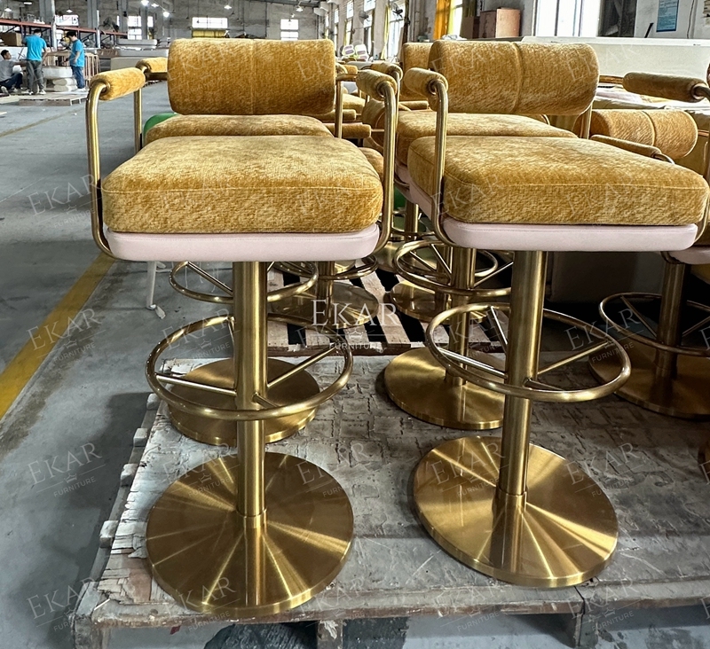 Height Adjustable Metal Bar Stool with Cushioned Seat for Comfort