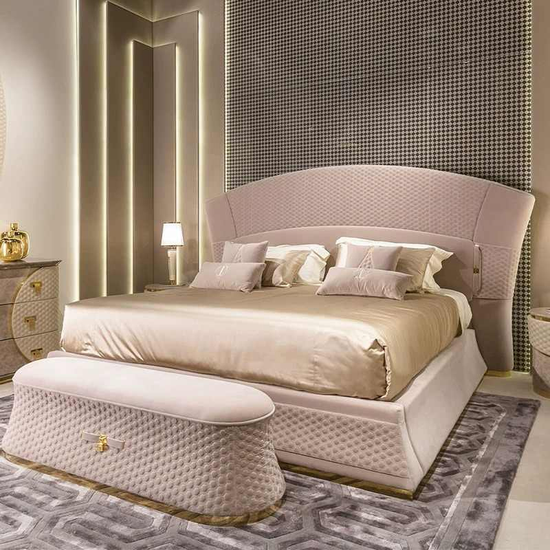 Modern Bedroom Bench with Diamond Stitching for Stylish and Functional Bedroom Decor