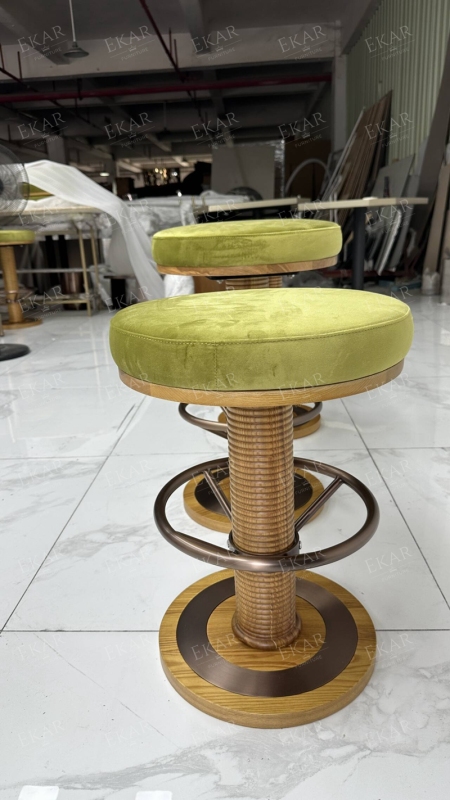Modern Metal Leg Upholstered Bar Stool with Comfortable Cushion for Dining and Kitchen Spaces