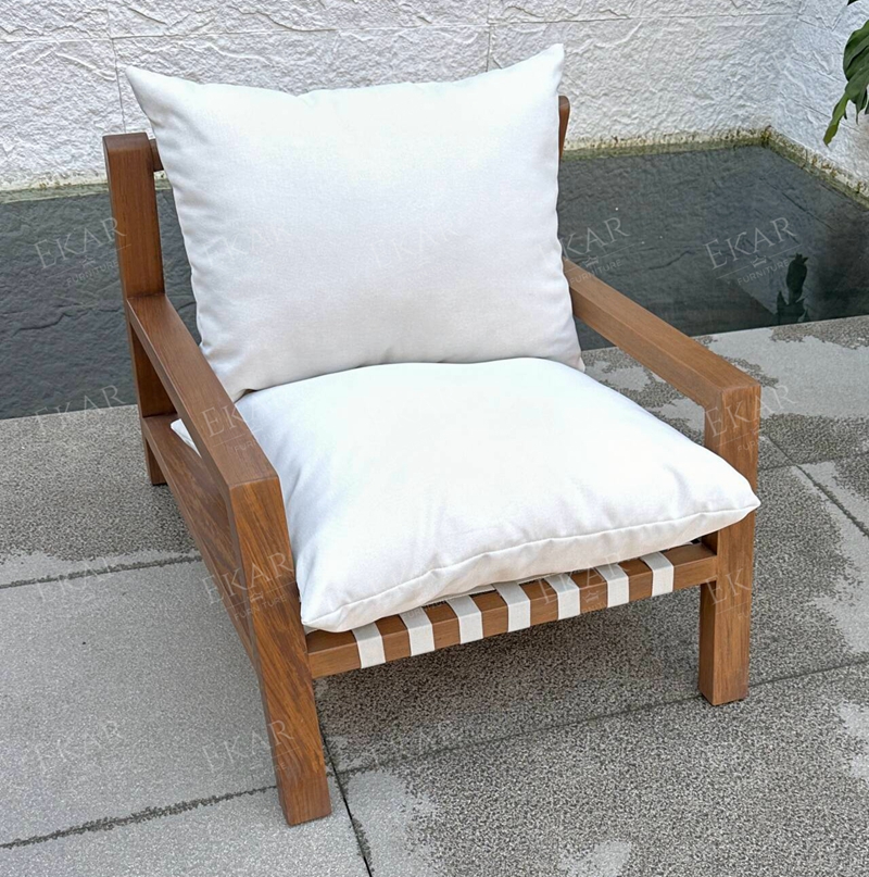 Modern Teak Outdoor Lounge Chair with Durable Design for Relaxation