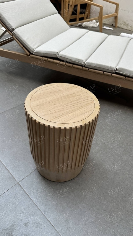 Modern Wooden Outdoor Round Stool for Patio and Garden Use