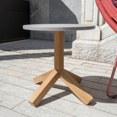 Modern Outdoor Wooden Round Corner Table for Patio and Garden