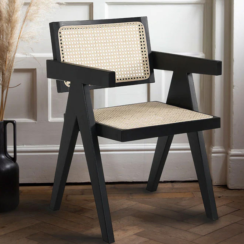 Modern Solid Wood Lounge Chair for Living Rooms