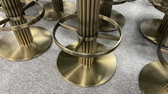 Modern Bar Stool – Sleek Design with Durable Metal Frame and Comfortable Seat