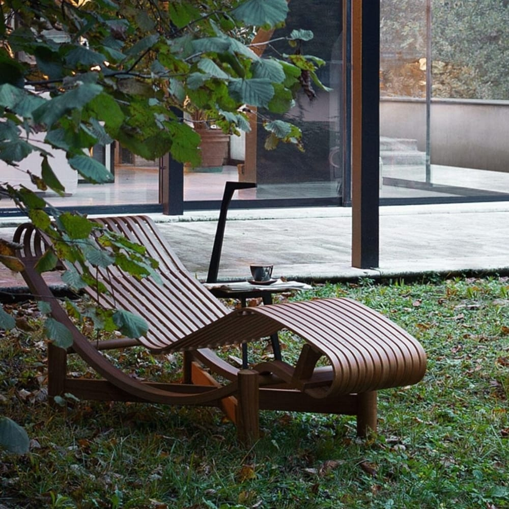 Minimalist Outdoor Woven Lounge Chair Comfortable Patio Seating
