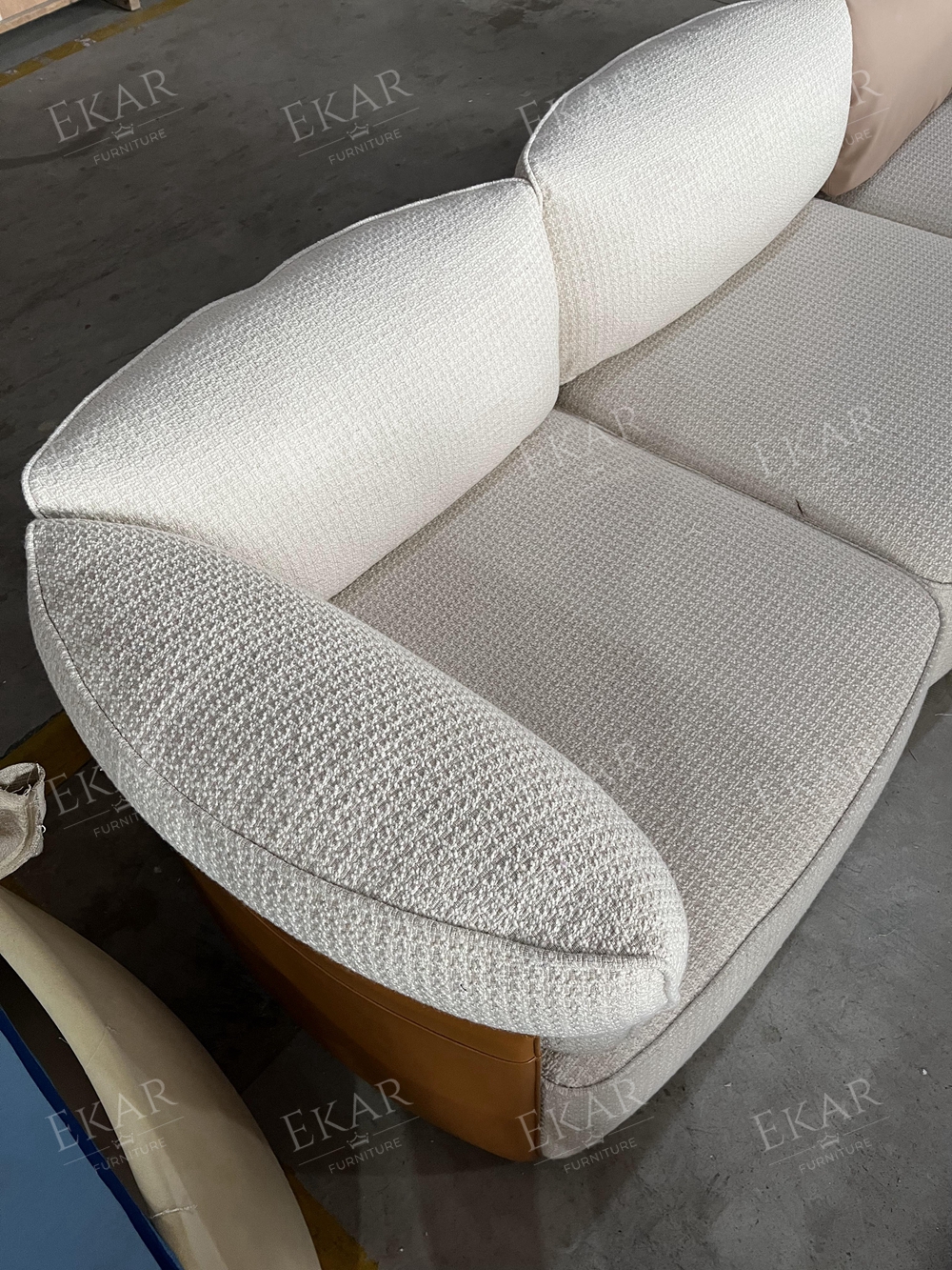 Luxury Fabric & Genuine Leather Sofa with Solid Wood Legs & Metal Fittings – Elevate Your Living Room Aesthetic