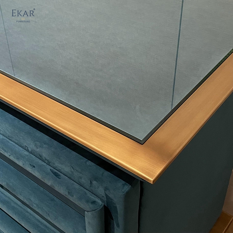 EKAR Babilonia-Inspired Chest of Drawers