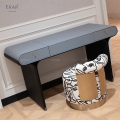 Modern Luxury Vanity Desk New Design with Brass Accents Modern Makeup Vanity Table with Mirror Dressing Table