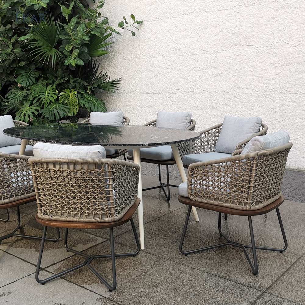 EKAR Horizon Outdoor Dining Table – Modern Minimalist Patio Table for Gardens, Lakeside & Backyard Gatherings