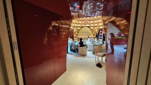 EKAR FURNITURE's Coffee Shop Project in South Korea: Where Design Meets Delight