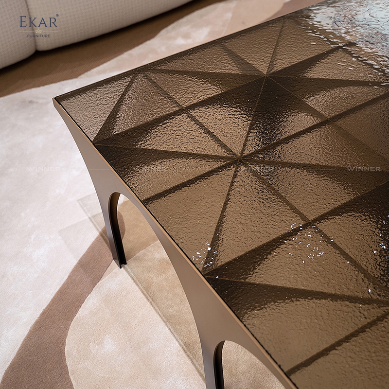 Creative Irregular Metal Coffee Table – Sleek Design for Contemporary Spaces