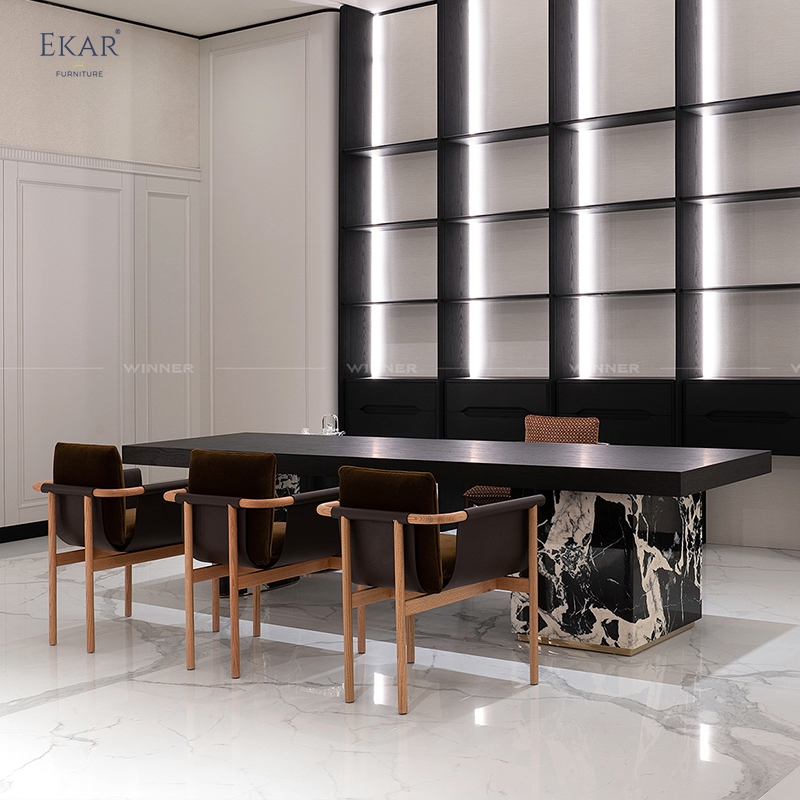 Modern Saddle Leather Dining Chair – Sleek Wooden Legs with Luxe Comfort
