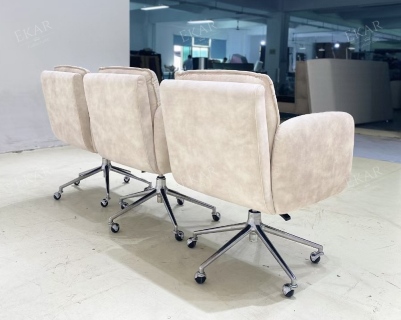 Modern Office Chair with Optional Wheels – Versatile and Comfortable Seating Solution