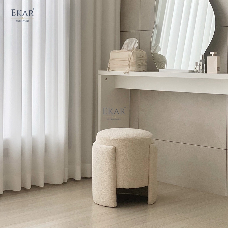 EKAR Vora Velvet Vanity Stool – Modern Round Makeup Ottoman