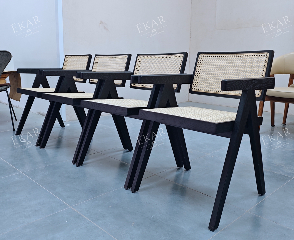Modern Solid Wood Lounge Chair for Living Rooms