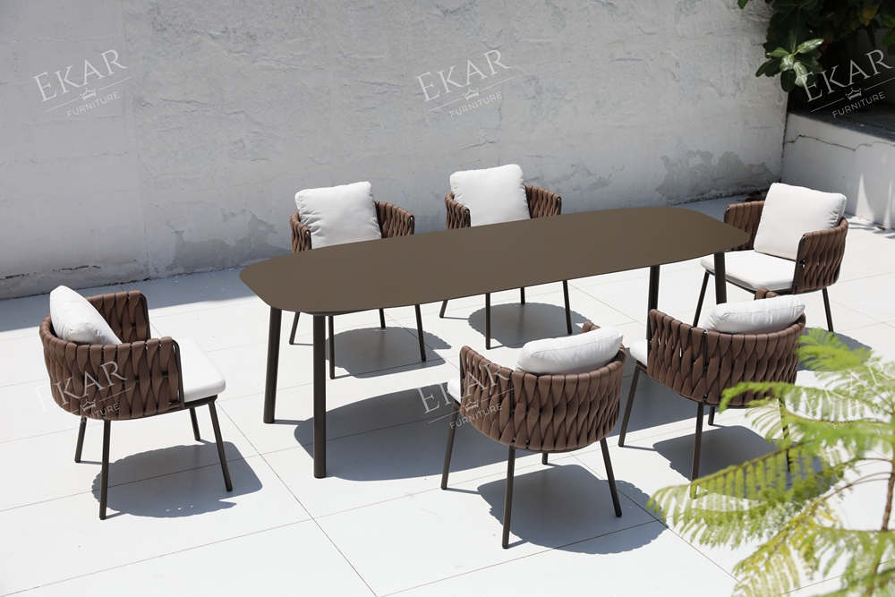 Modern Oval Aluminum Outdoor Dining Table for Patios and Gardens | EKAR FURNITURE