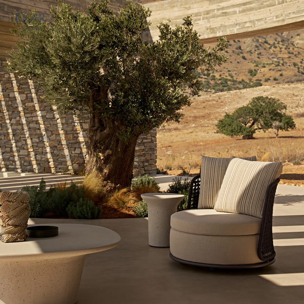Modern Outdoor Leisure Chair – Luxury Woven Swivel Armchair for Patio & Garden